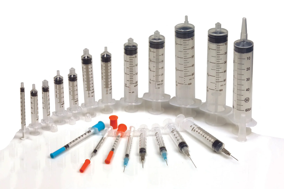 disposable syringe1.jpg