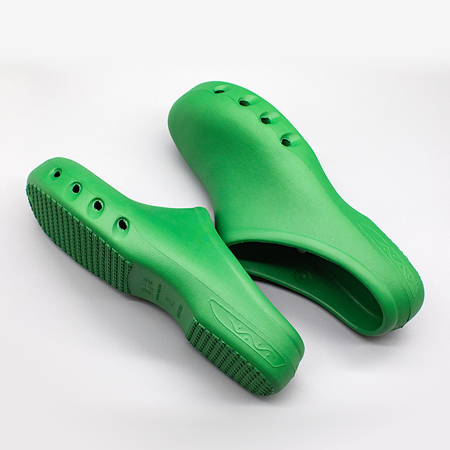 Best Comfortable Surgical Operation Room Shoes for Hospital Use