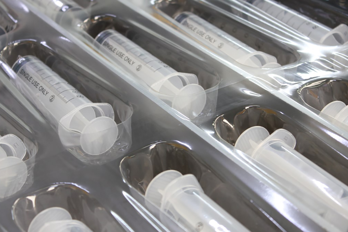 disposable syringe2.jpg