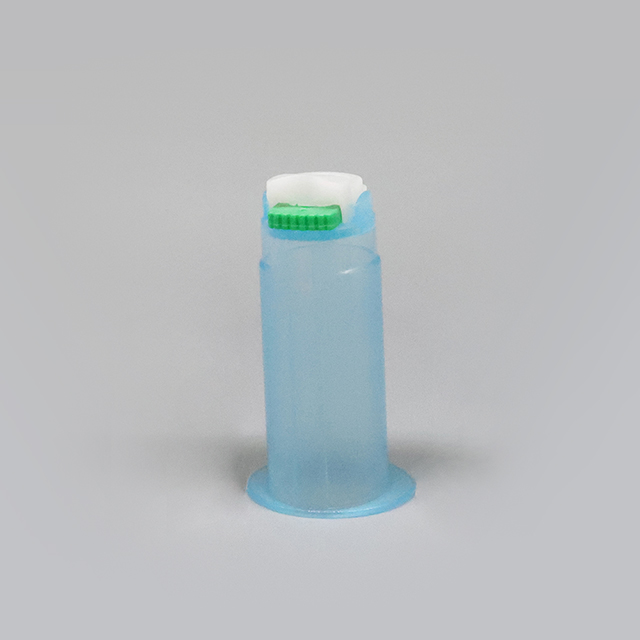 Quick Release Disposable Needle Holder for Blood Collection