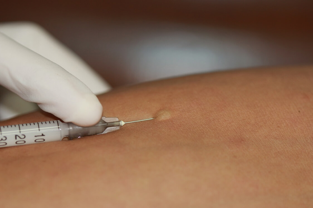 hypodermic needle2.jpg