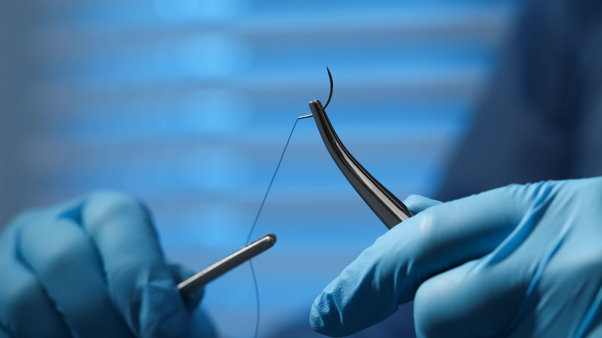 absorbable vs non absorbable suture3.jpg