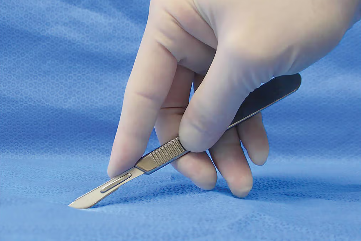 surgical scalpel1.png