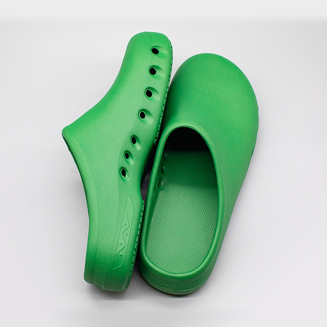 Best Comfortable Surgical Operation Room Shoes for Hospital Use